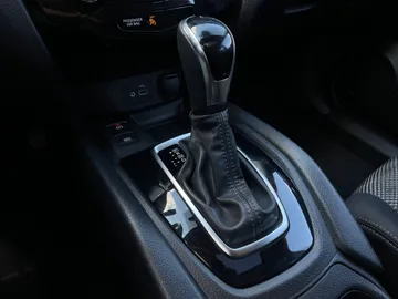 2021 Nissan Qashqai - image 25