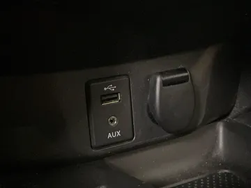 2018 Nissan Qashqai - image 23
