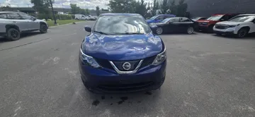 2019 Nissan Qashqai - image 2