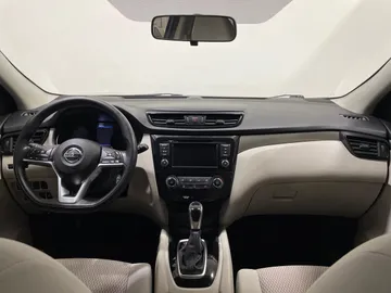 2019 Nissan Qashqai - image 4