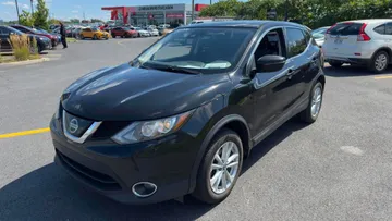 2019 Nissan Qashqai - image 3