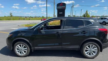 2019 Nissan Qashqai - image 4