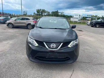 2019 Nissan Qashqai - image 2