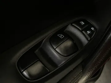 2018 Nissan Qashqai - image 22