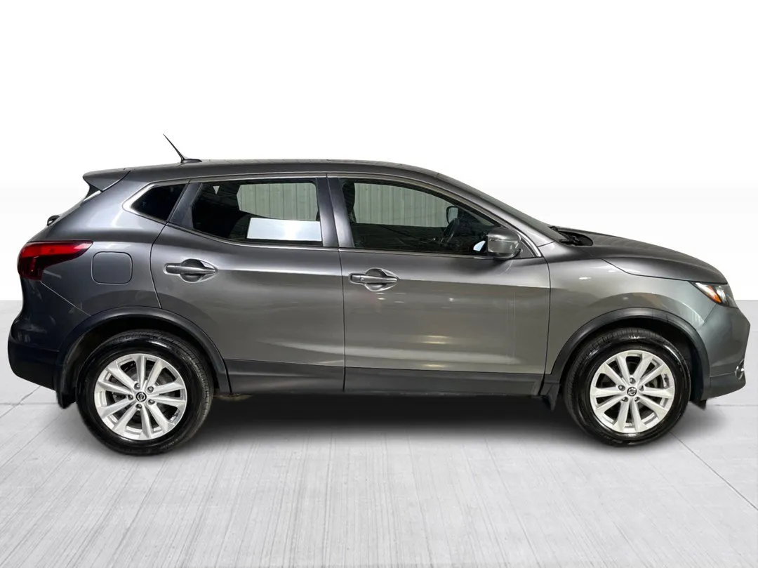 2019 Nissan Qashqai — photo 2