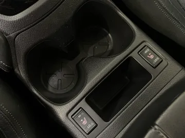 2018 Nissan Qashqai - image 24
