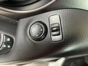 2019 Nissan Qashqai - image 23