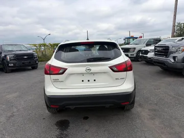 2019 Nissan Qashqai - image 6