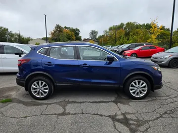 2020 Nissan Qashqai - image 6