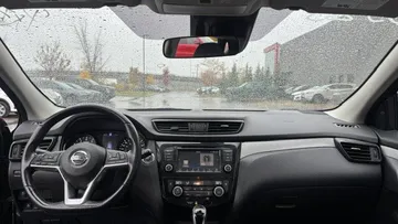 2020 Nissan Qashqai - image 8