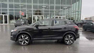 2020 Nissan Qashqai - image 4