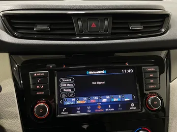 2020 Nissan Qashqai - image 25