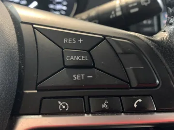 2020 Nissan Qashqai - image 27