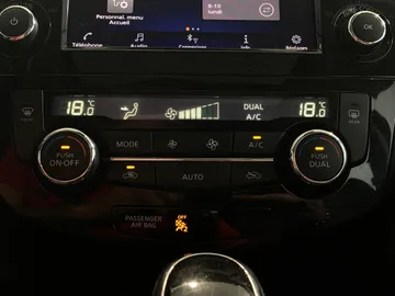 2020 Nissan Qashqai - image 23