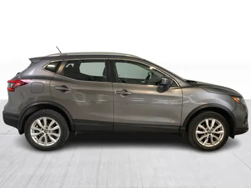 2020 Nissan Qashqai - image 2