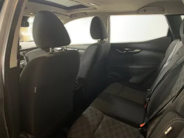 2020 Nissan Qashqai - image 16