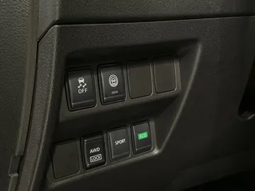 2020 Nissan Qashqai - image 26
