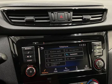 2020 Nissan Qashqai - image 23