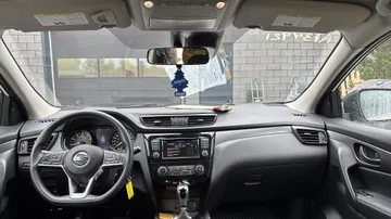 2020 Nissan Qashqai - image 9