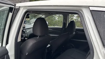 2020 Nissan Qashqai - image 8