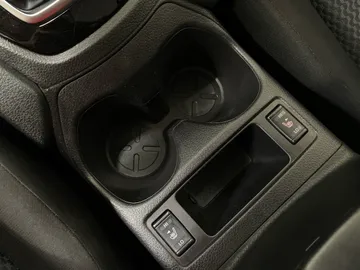 2020 Nissan Qashqai - image 21