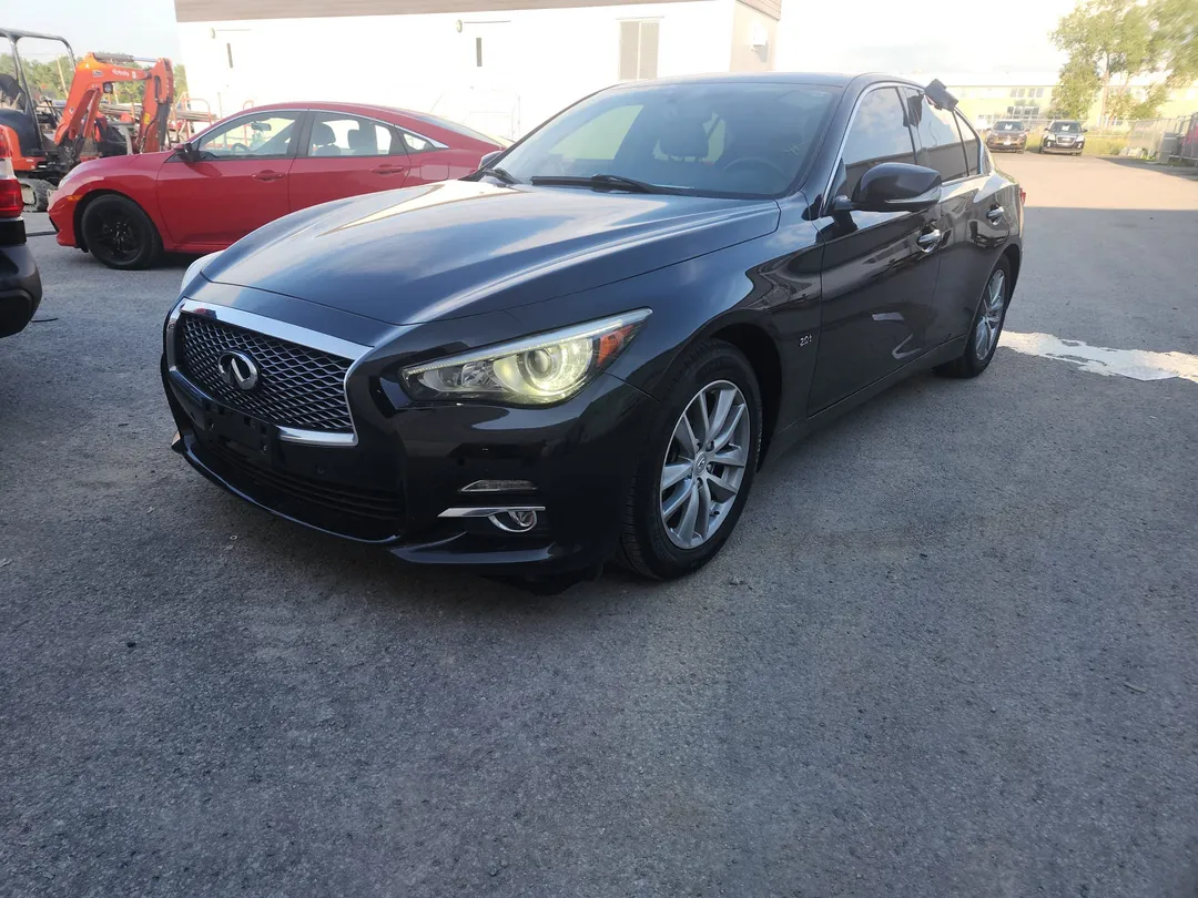 2016 INFINITI Q50 — photo 3