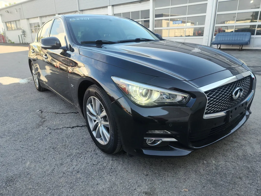 2016 INFINITI Q50