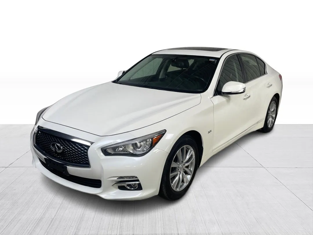 2016 INFINITI Q50 — photo 8