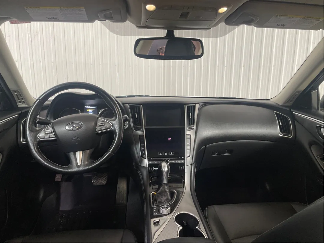 2016 INFINITI Q50 — photo 4
