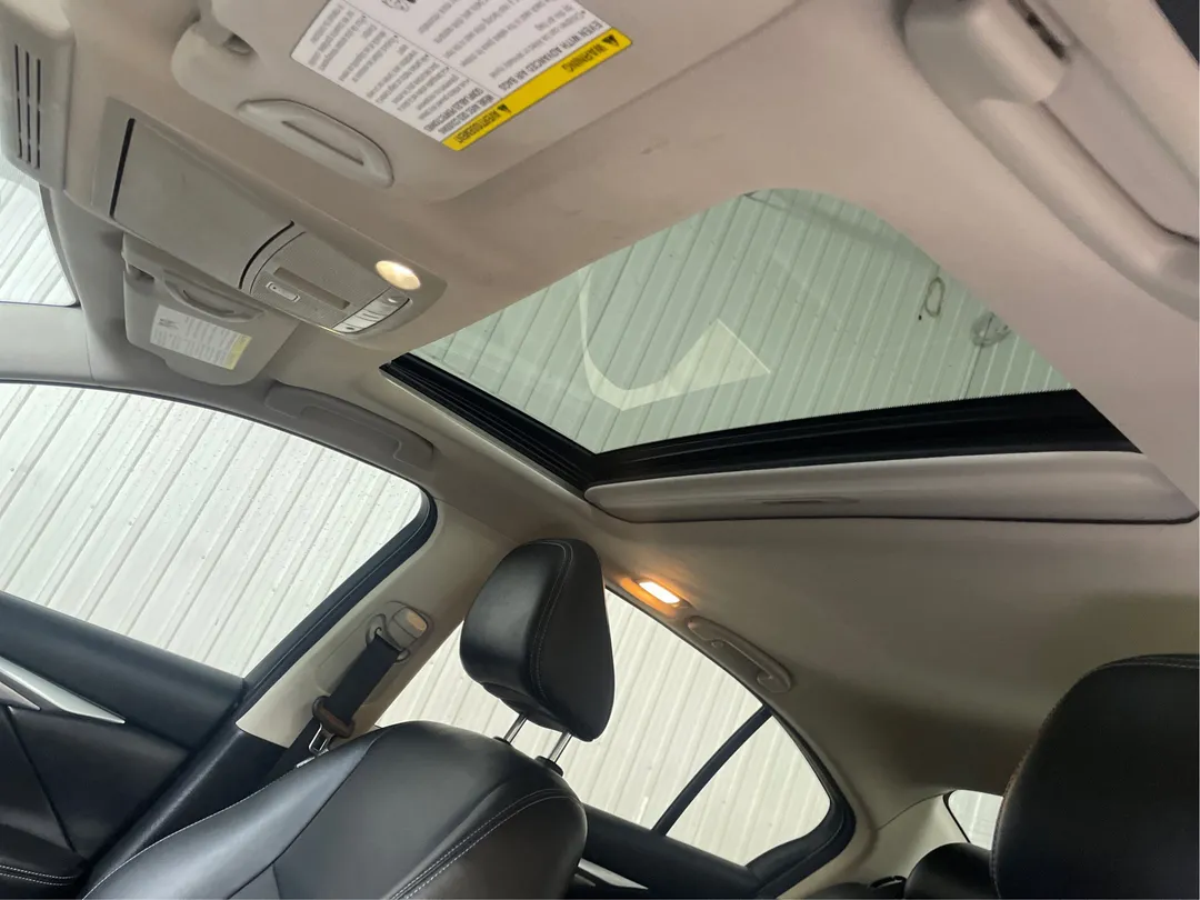 2016 INFINITI Q50 — photo 5