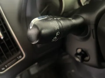 2016 INFINITI Q50 - image 19