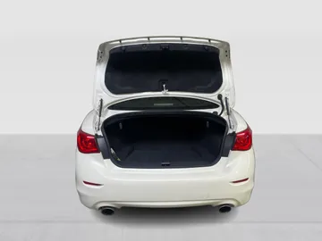 2016 INFINITI Q50 - image 13