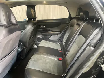 2023 Nissan ARIYA - image 16