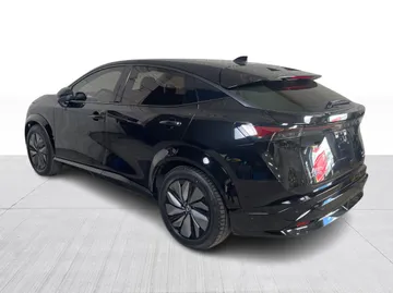 2023 Nissan ARIYA - image 12