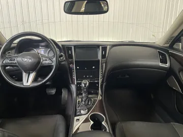 2019 INFINITI Q50 - image 4