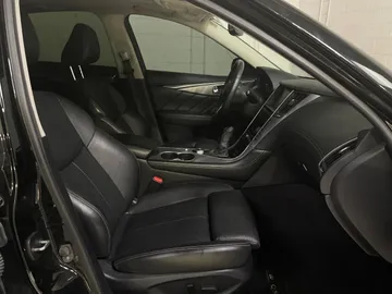2019 INFINITI Q50 - image 3