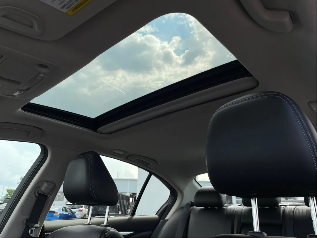 2017 INFINITI Q50 — photo 5