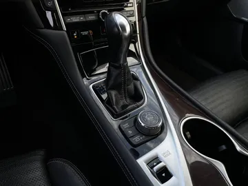 2017 INFINITI Q50 - image 29