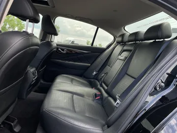 2017 INFINITI Q50 - image 15