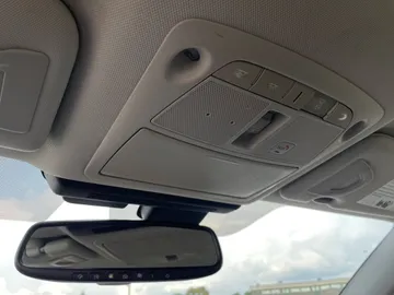 2017 INFINITI Q50 - image 16