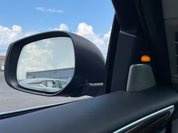 2017 INFINITI Q50 - image 19