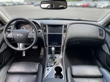 2017 INFINITI Q50 - image 4