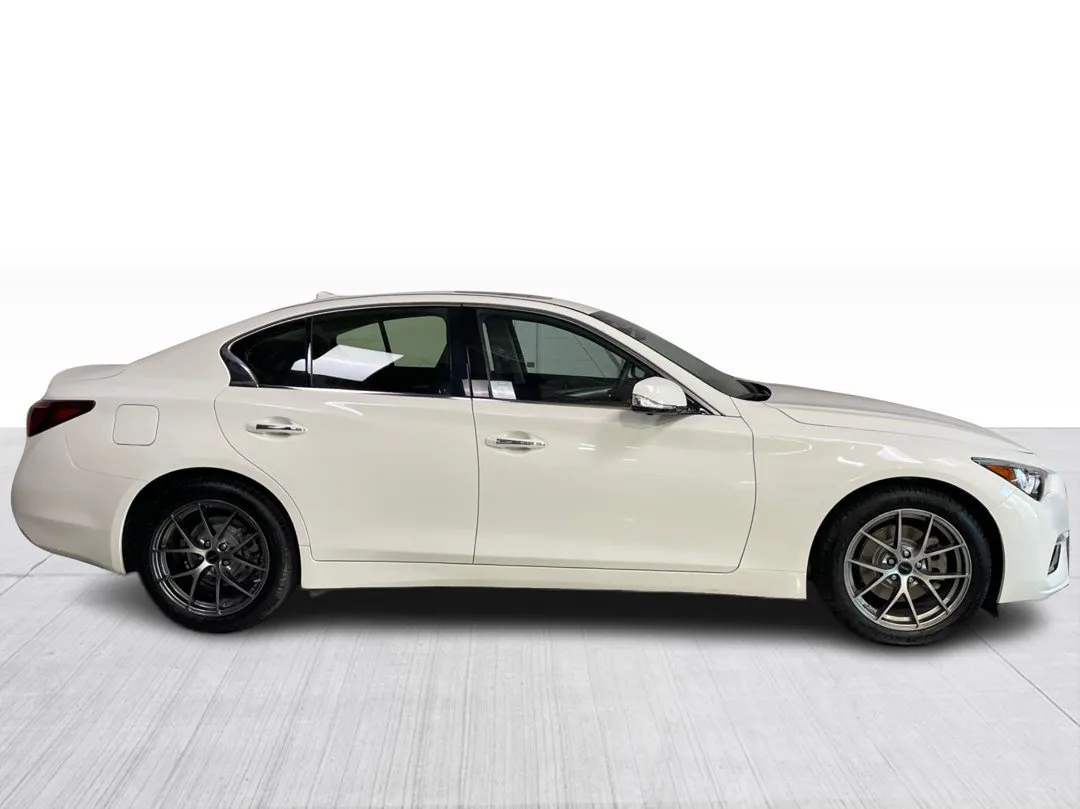 2024 INFINITI Q50 — photo 2