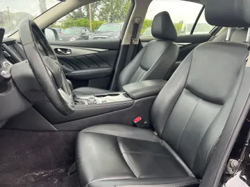 2021 INFINITI Q50 - image 9