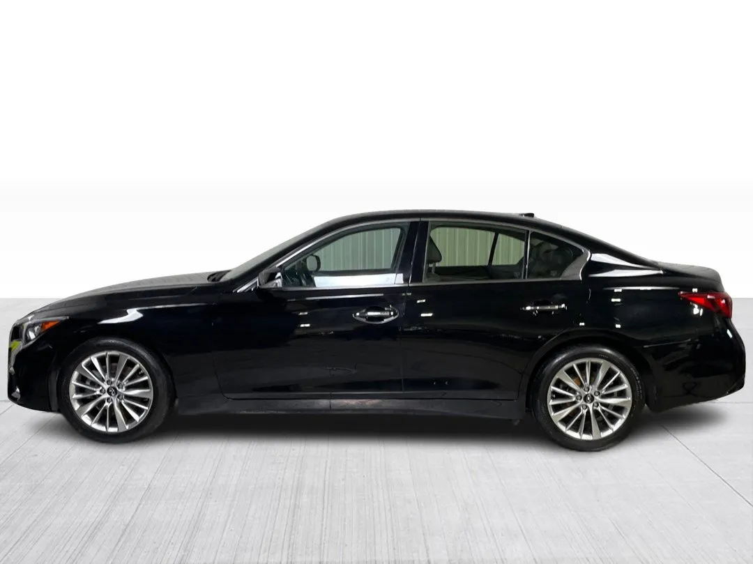 2023 INFINITI Q50 — photo 4