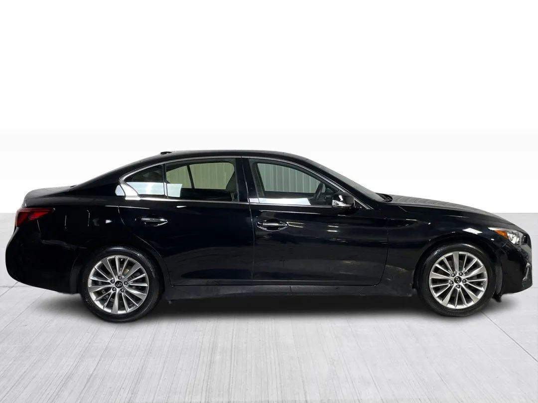 2023 INFINITI Q50 — photo 8