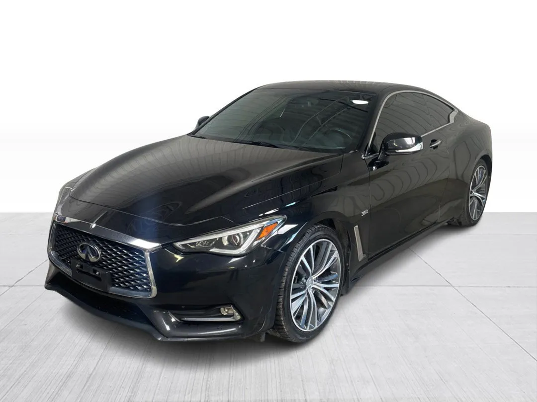 2017 INFINITI Q60 — photo 8