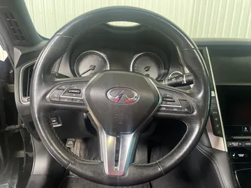 2017 INFINITI Q60 - image 17