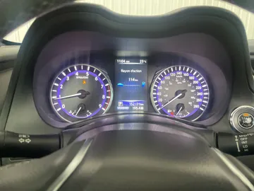 2017 INFINITI Q60 - image 16