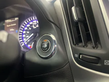 2017 INFINITI Q60 - image 24